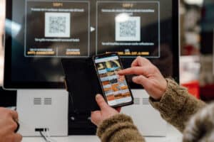 Valokuvat digikuvista nopeasti ja helposti netistä tai myymälästä.