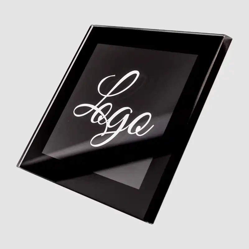 Lasinalunen omalla kuvalla Tunnin Kuvasta.