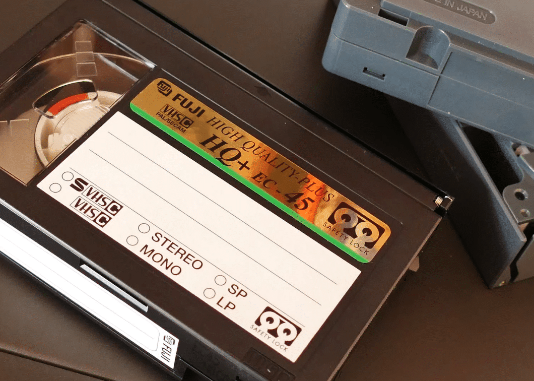 Monipuoliset digitointipalvelut Tunnin Kuvalta.