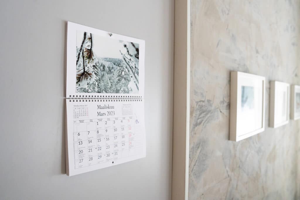 Tilaa kuvakalenteri omista kuvista Tunnin Kuvalta.